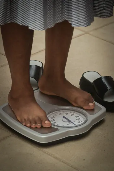 Weight check during screening